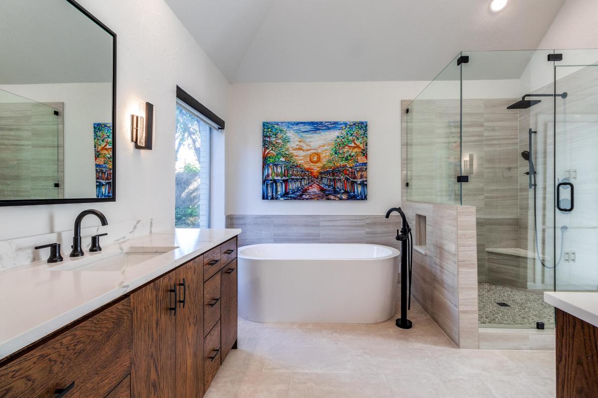 Leading Bathroom Remodelers in North Dallas - DFW Improved